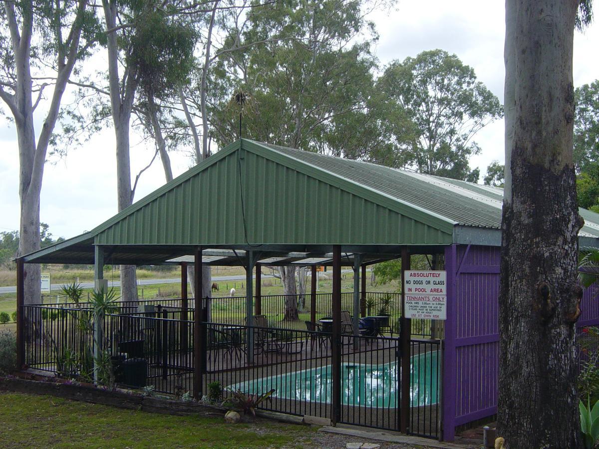Motel Greenacres / Van Park Benaraby