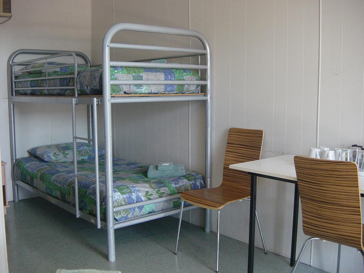Greenacres / Van Park Motel